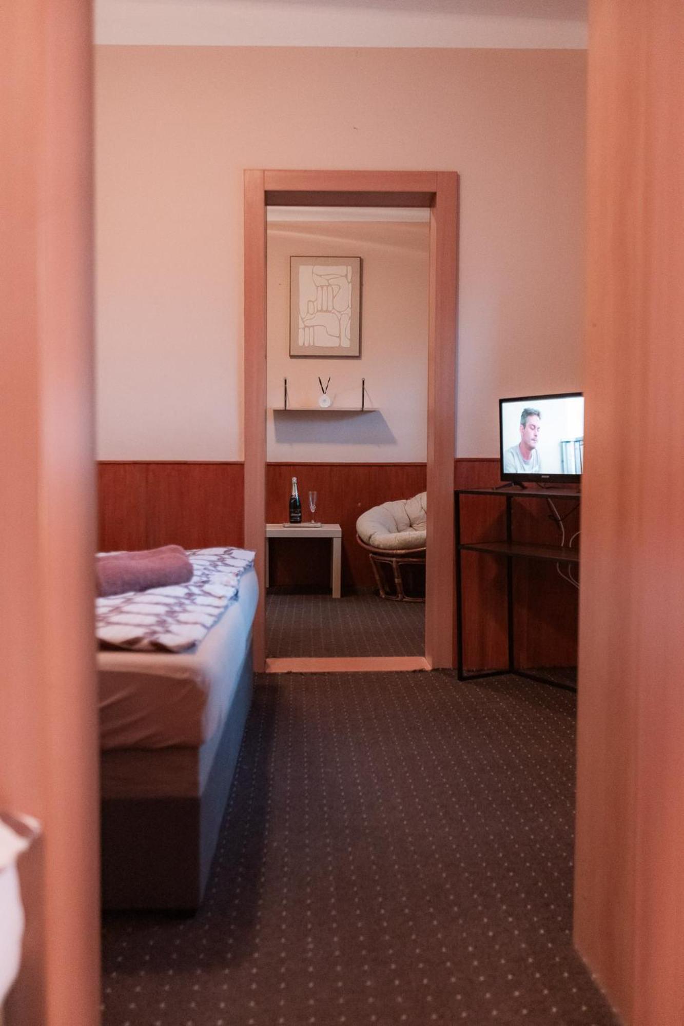 Hotel Rozkos Ческа-Скалице Номер фото